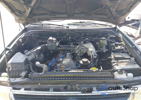 1999 Toyota Tacoma from USA, damaged, VIN 4TANL42N2XZ460212